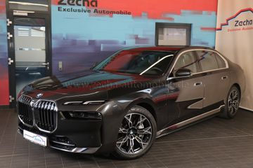 BMW 750 - 1