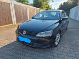 Volkswagen Jetta 1.6 TDI Comfortline BlueMotion Tech Co... - Volkswagen Jetta aus 2012 mit Diesel-Antrieb