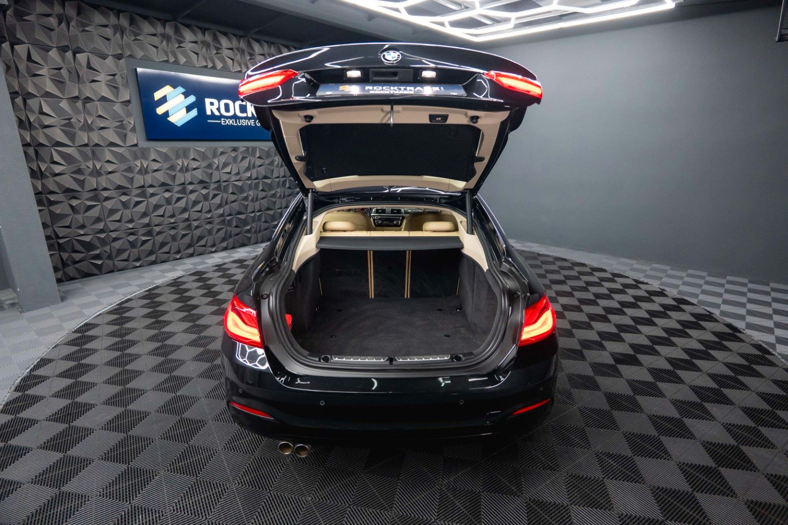 Fahrzeugabbildung BMW 420i Gran Coupé LCI Advantage | LED | Leder