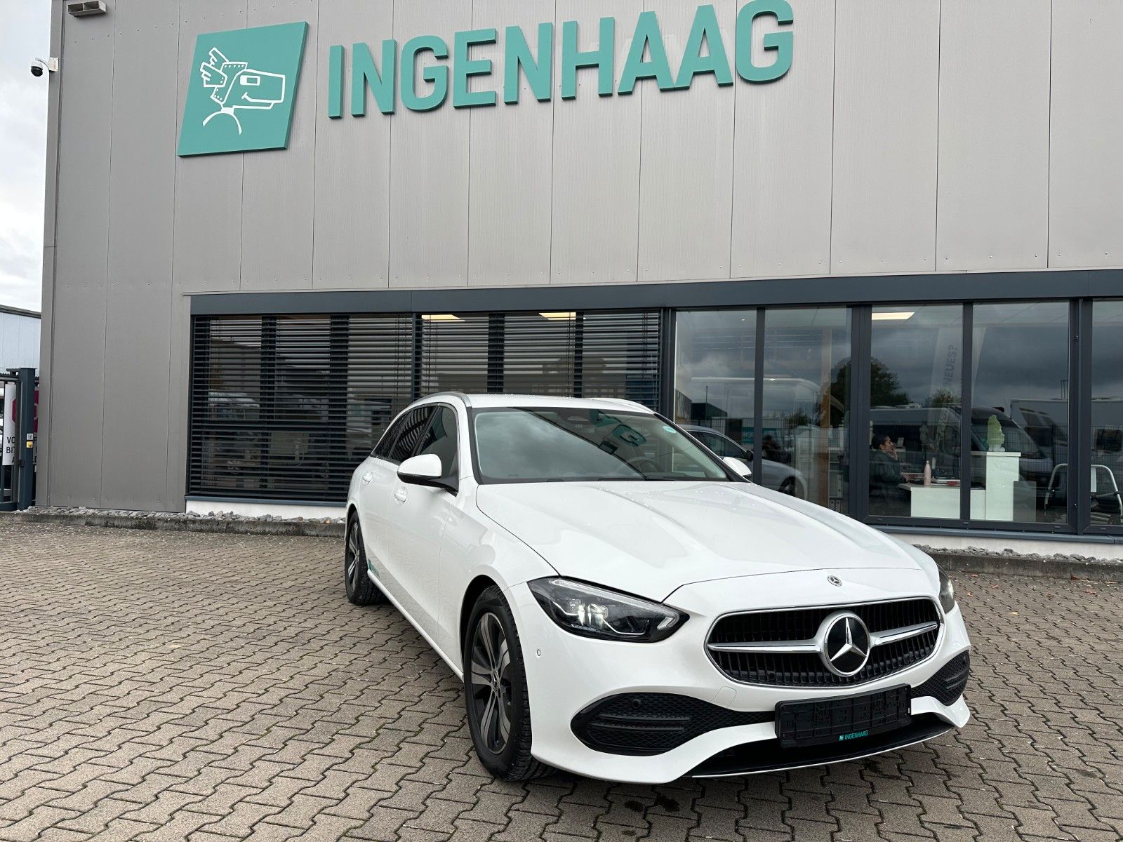 Fahrzeugabbildung Mercedes-Benz C 220 T d Avantgarde Navi AHK