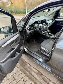 BMW 216 - 12