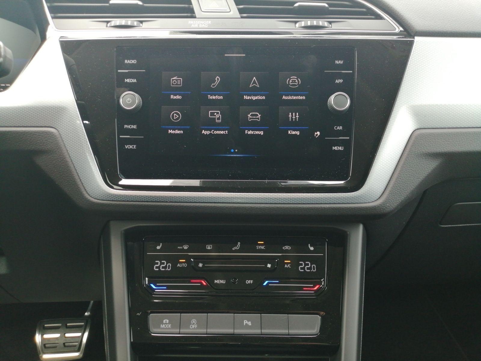 Volkswagen Touran Energy 1.5TSI DSG / 7-Sitze, CarPlay, ACC