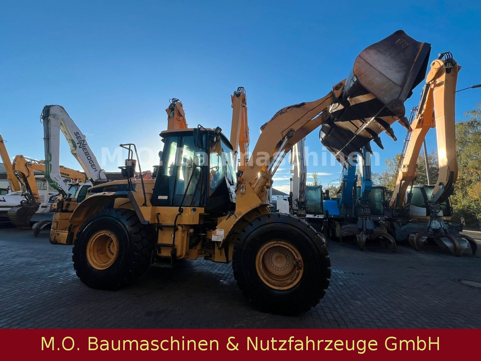 Fahrzeugabbildung CAT 962 G  / ZSA / AC /Waage /Full Stering /