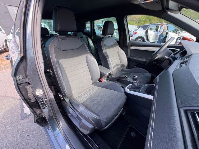 Arona 1.0 TGI Xcellence*NAVI+LED+PDC+ALCANTARA*