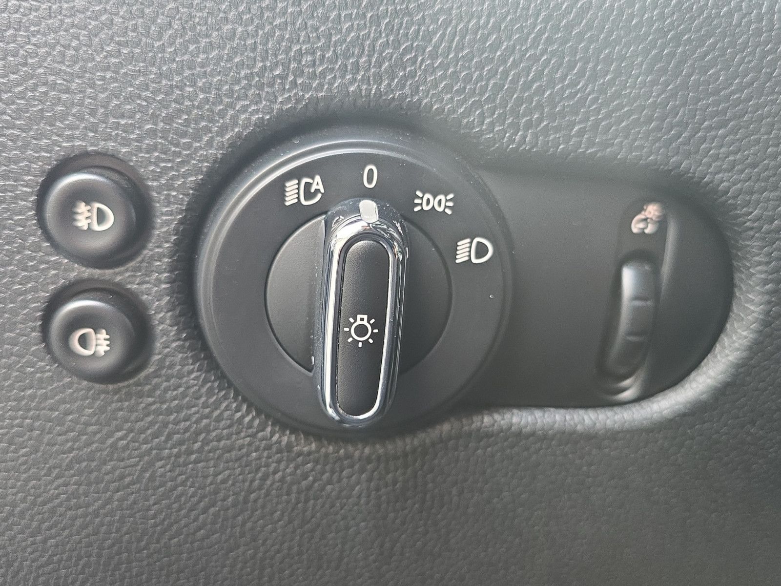 Fahrzeugabbildung MINI COOPER S Mini John Cooper Works Harman-Kardon