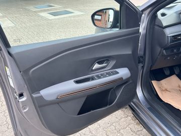 Bild 10 Dacia Sandero TCe 110 Stepway Extreme+