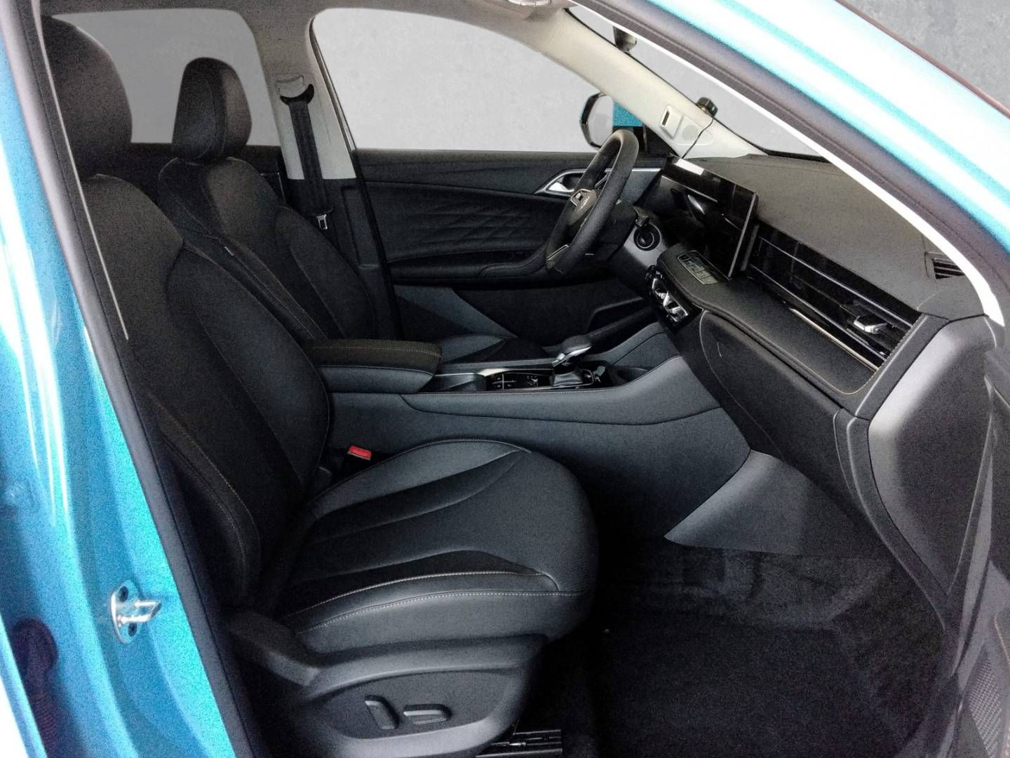 Fahrzeugabbildung MG MG HS Luxury Automatik