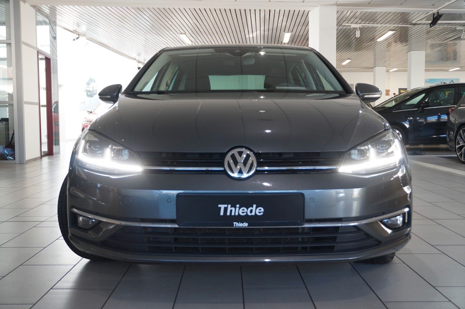 Fahrzeugabbildung Volkswagen Golf VII Lim. 2.0D JOIN NAVI/LED/KAMERA/DYNA./SH