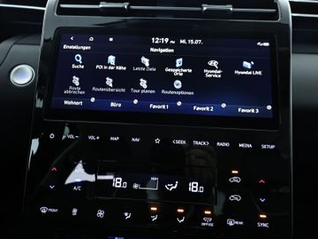 Hyundai TUCSON - 12