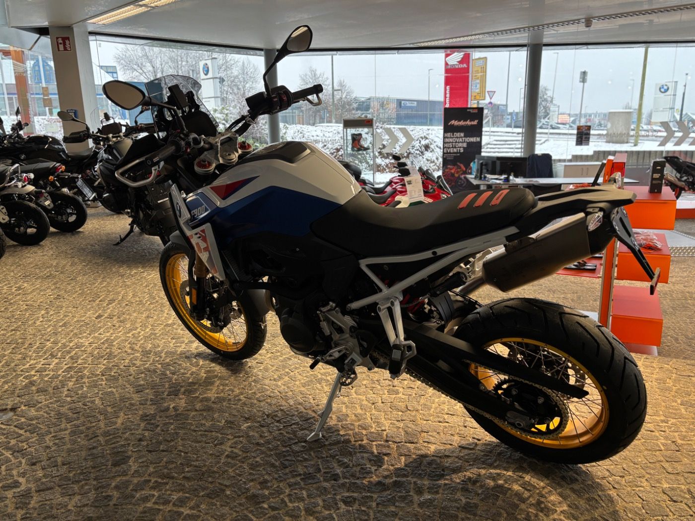 Fahrzeugabbildung BMW F 900 GS Trophy Dynamik-Paket Enduro-Paket Pro