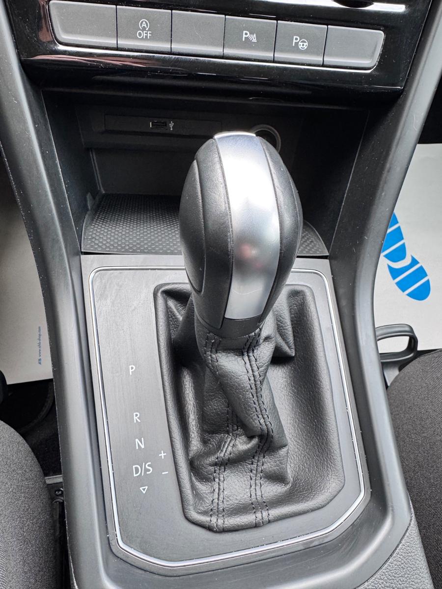 Volkswagen Touran 2.0 TDI IQ.DRIVE DSG + 7 Sitzer + AHK, миниатюра 21