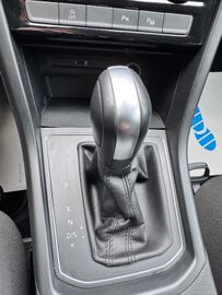 VW Touran 2.0 TDI IQ.DRIVE DSG + 7 Sitzer + AHK, Bild 21