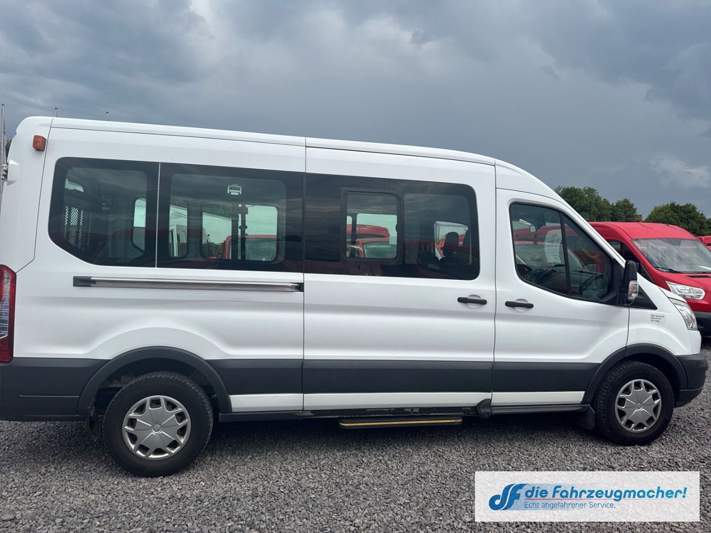 Fahrzeugabbildung Ford Transit Kombi 350 L3 Trend 2.2 TDCi DPF *1572 *K