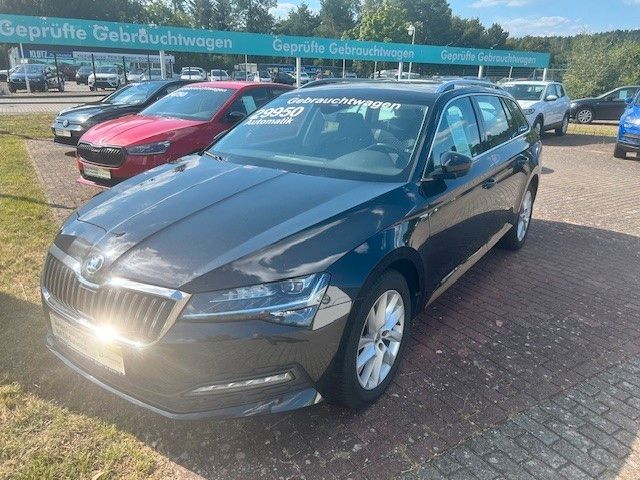 Skoda Superb Combi Ambition inkl Allwetterräder