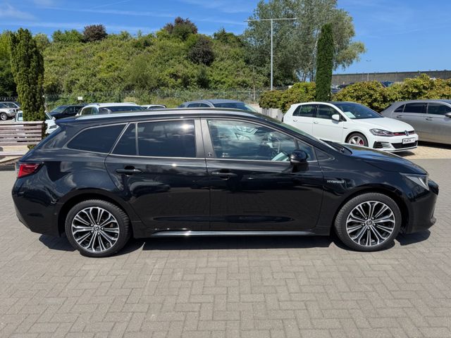 Toyota Corolla  Touring Sports Hybrid Team D
