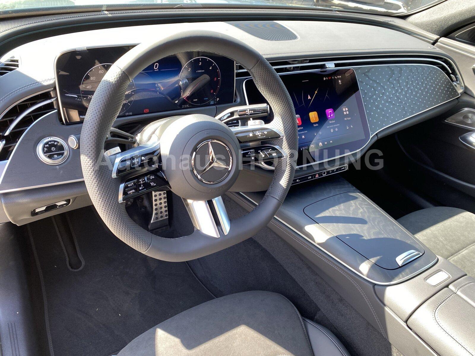 Mercedes-Benz E 220 d T-Modell AMG 360 DISTR AHK PANOSD MEMORY