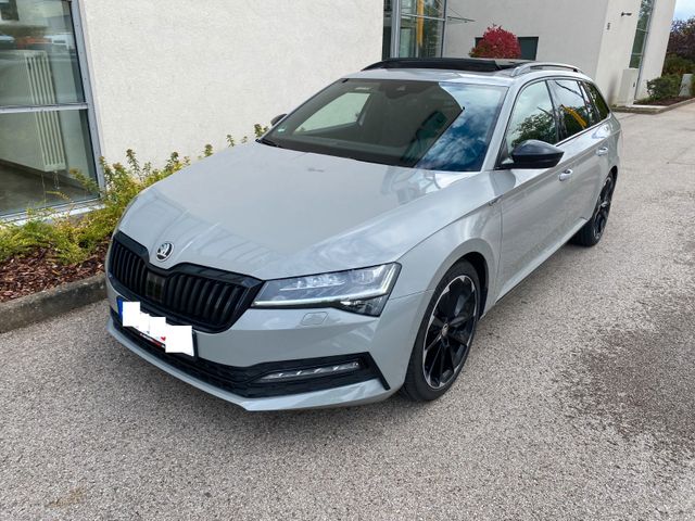 Skoda Superb Combi Sportline 2.0 TDI DSG*MATRIX*VOLL**