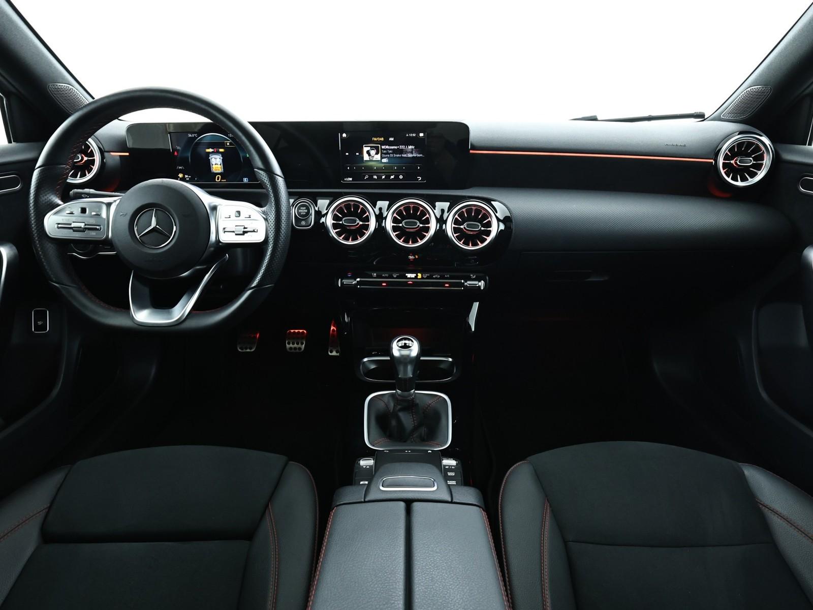 Mercedes-Benz A-Class Lim. AMG Line Pano LED Kamera Navi, миниатюра 9