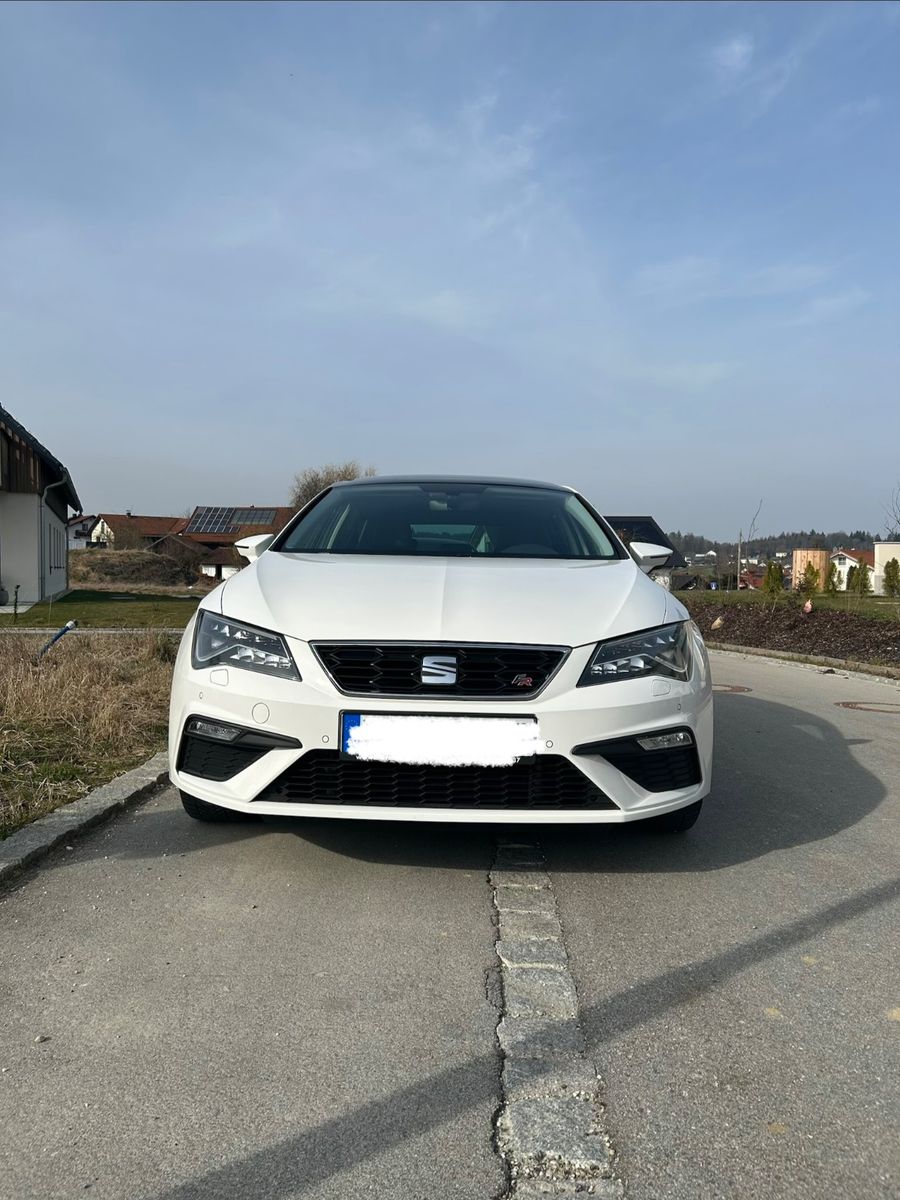 SEAT Leon 1.5 TSI 96kW FR + Neue Bremsen