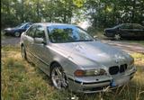 BMW Bmw 535i e39 limousine - BMW 535: E39 535i