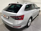 Skoda Superb Combi 2.0 TDI DSG Style EU6d Leder LED - silberne Skoda Superb