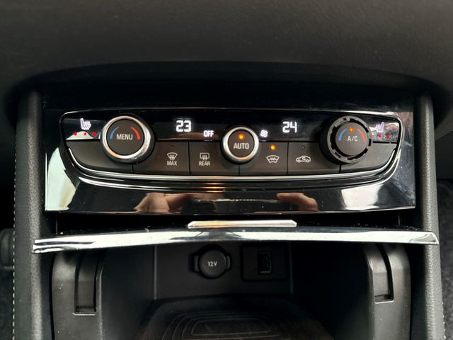 Grandland INNOVATION 1.2 Turbo INTELLILINK PDC V