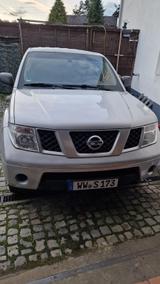 Nissan Pathfinder 2.5 dCi DPF LE LE - Nissan Pathfinder: Le