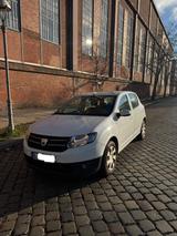 Dacia Sandero dCi 90 Lauréate, 2. Hand - Dacia Sandero Laureate mit Diesel-Antrieb
