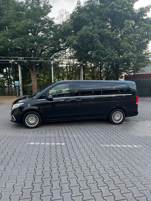 Mercedes-Benz V 250