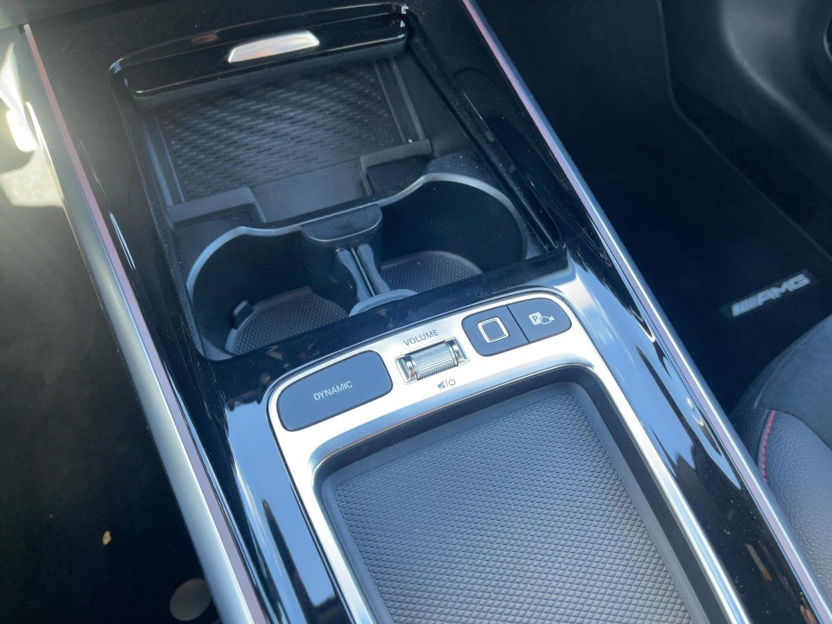 Fahrzeugabbildung Mercedes-Benz GLB 220 d 4M AMG/Night/Kamera/AHK