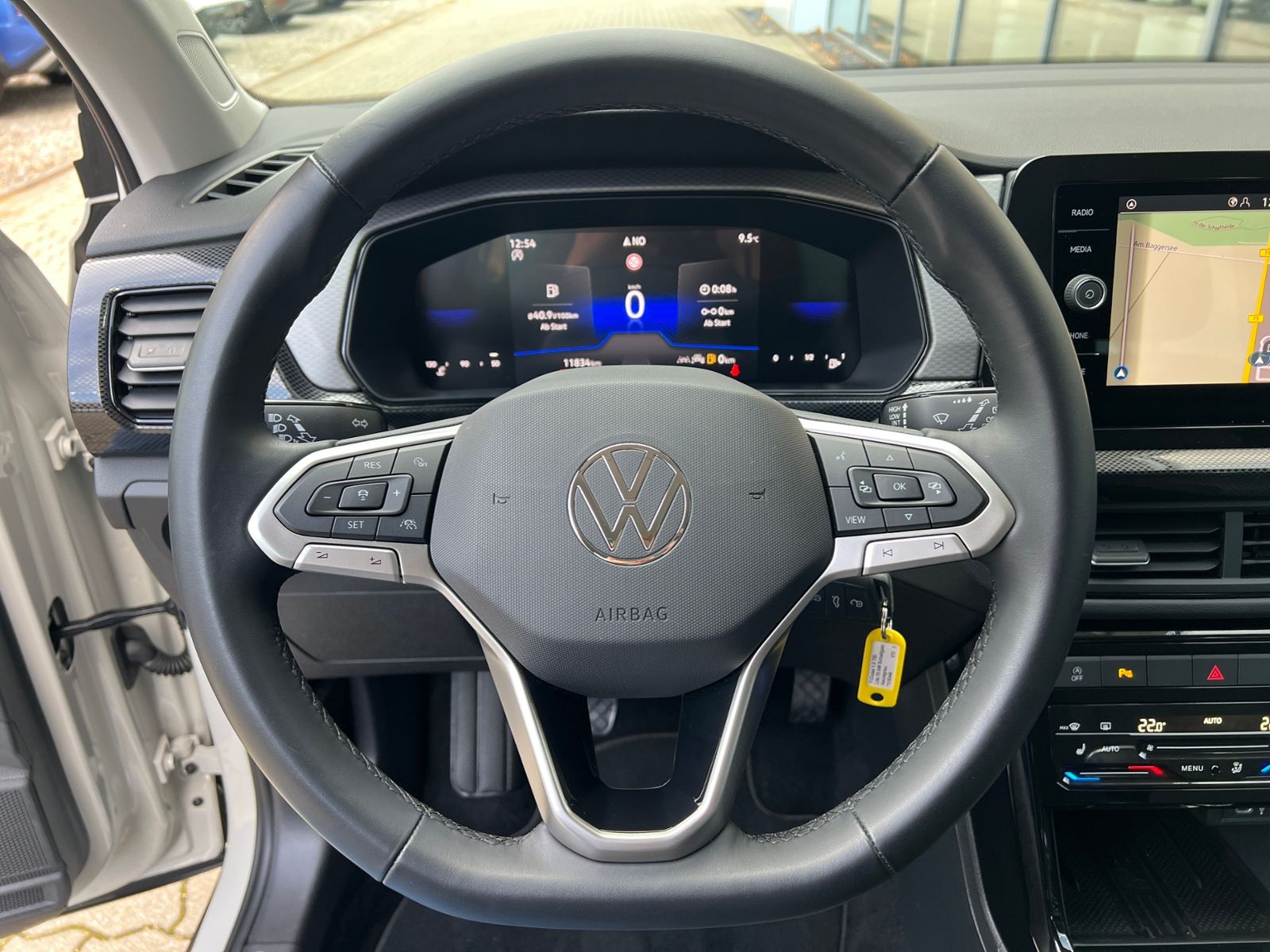 Fahrzeugabbildung Volkswagen T-Cross Life 1.0 TSI *LED, ACC, Navi, Kamera, 16