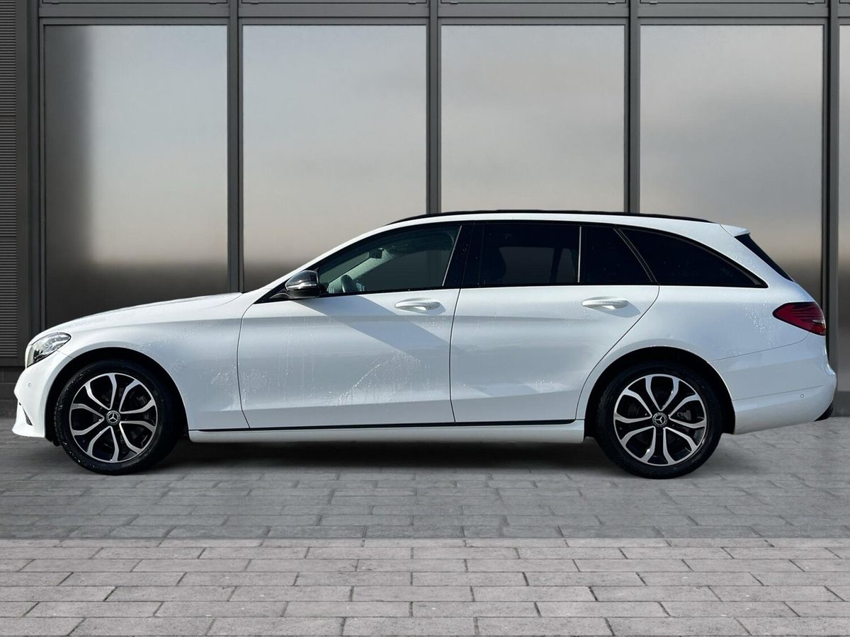 Mercedes-Benz C 220 d T Avantgarde+NightPaket+LED+AHK+Pano imagem 3