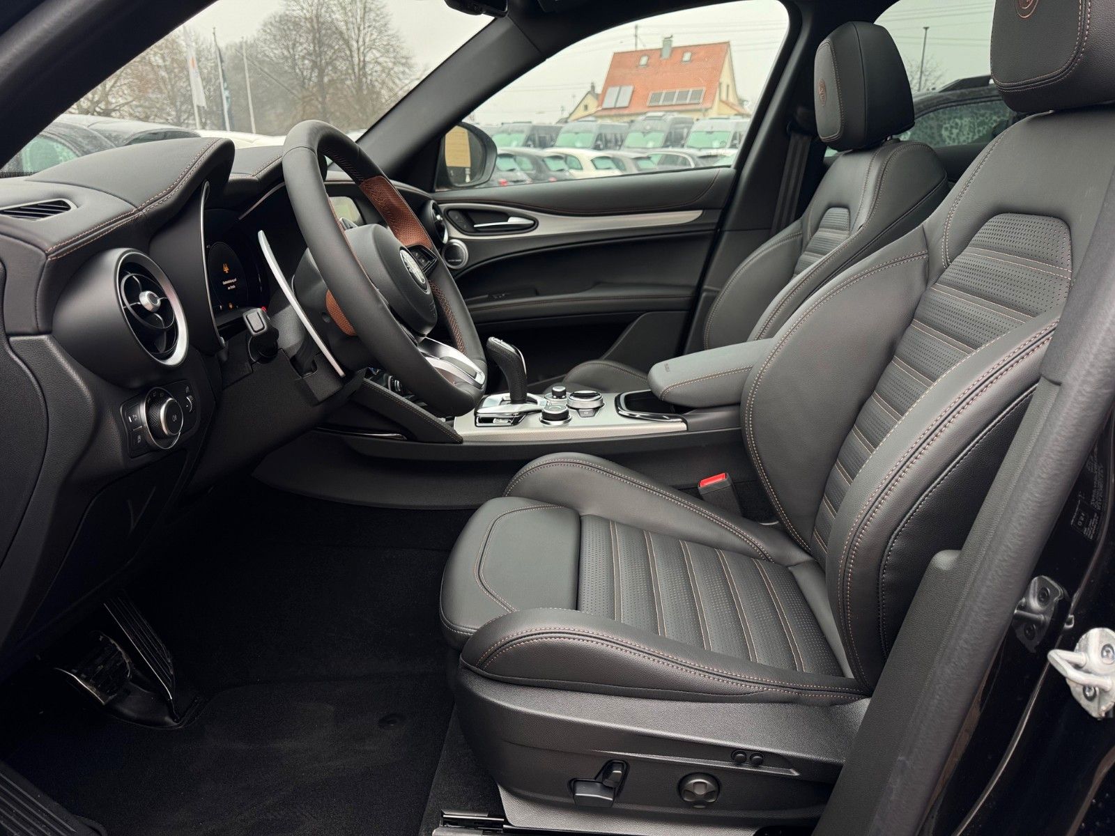 Fahrzeugabbildung Alfa Romeo Stelvio INTENSA 2.2 Diesel 210 PS Q4 NAVI PANORA