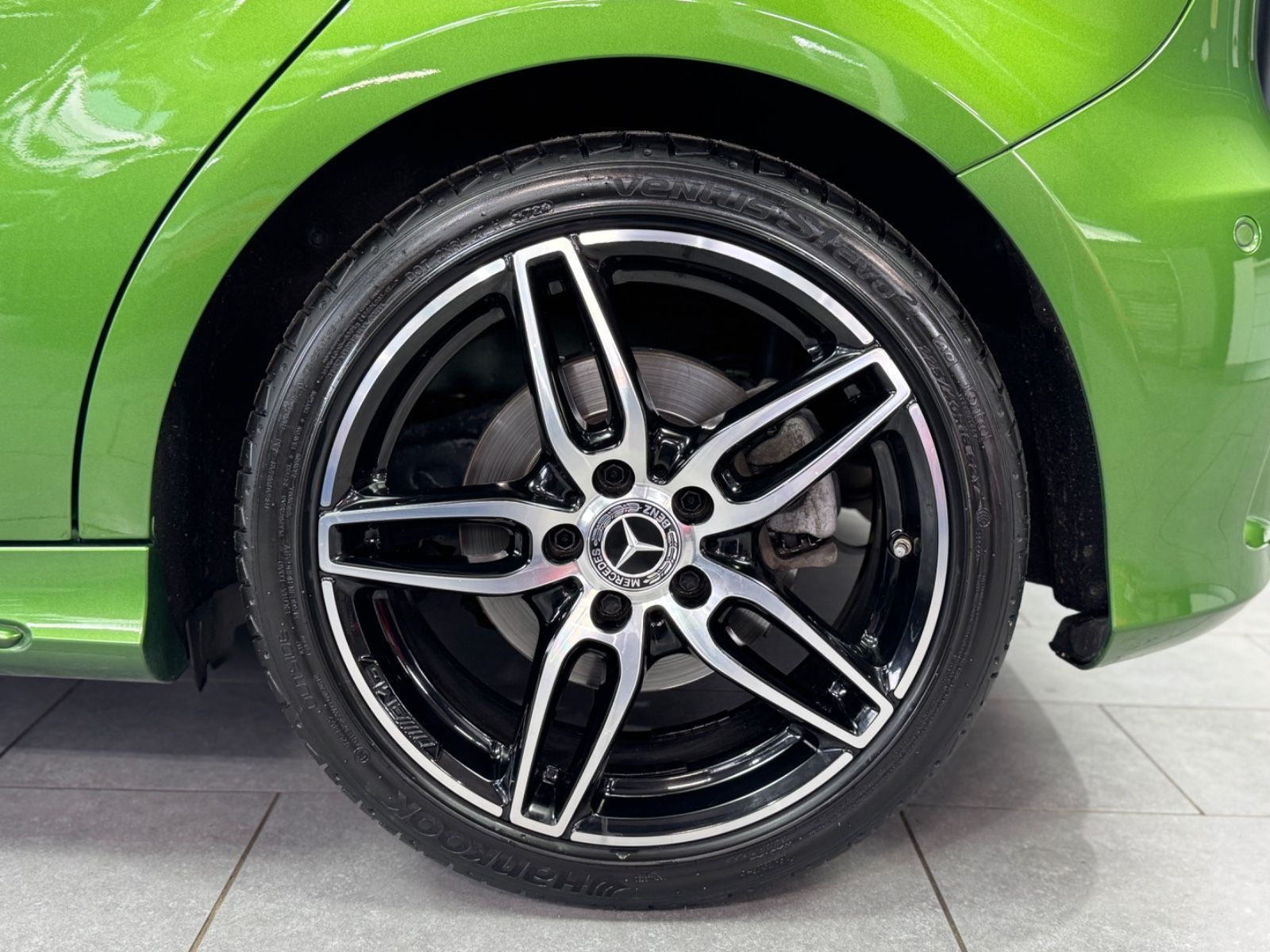 Fahrzeugabbildung Mercedes-Benz A 220 4Matic|7G-AUTOMATIK|PANO|NIGHT-PAKET|AMG|