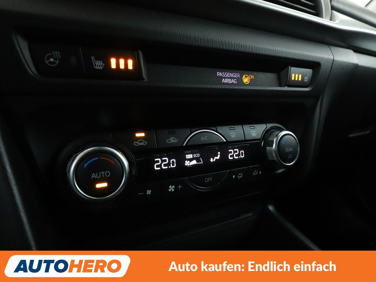 Mazda 3 2.0 Exclusive-Line Aut.*NAVI*HUD*CAM*PDC*SHZ*