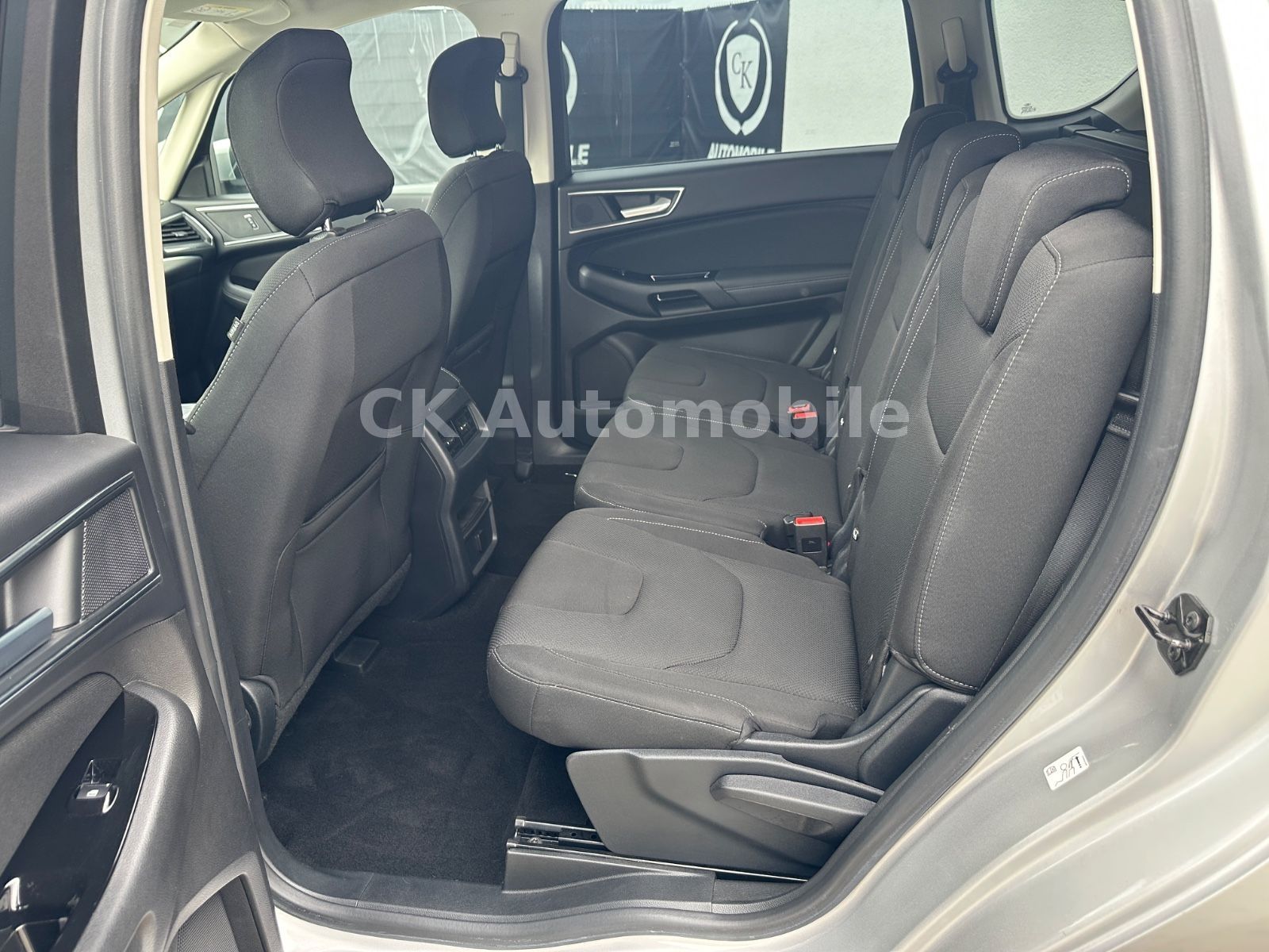 Fahrzeugabbildung Ford S-MAX Titanium 2.0TDCi Autom./Navi/LED/Kam./AHK