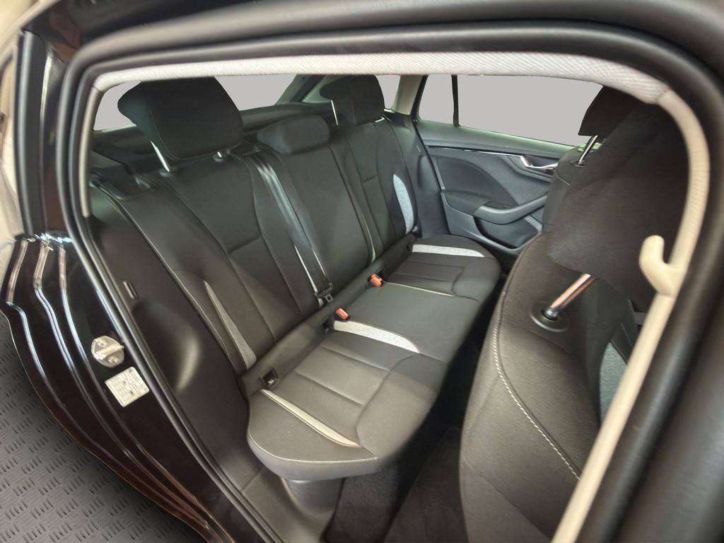 Skoda Scala Selection 1.5 TSI DSG Black AHK, миниатюра 18