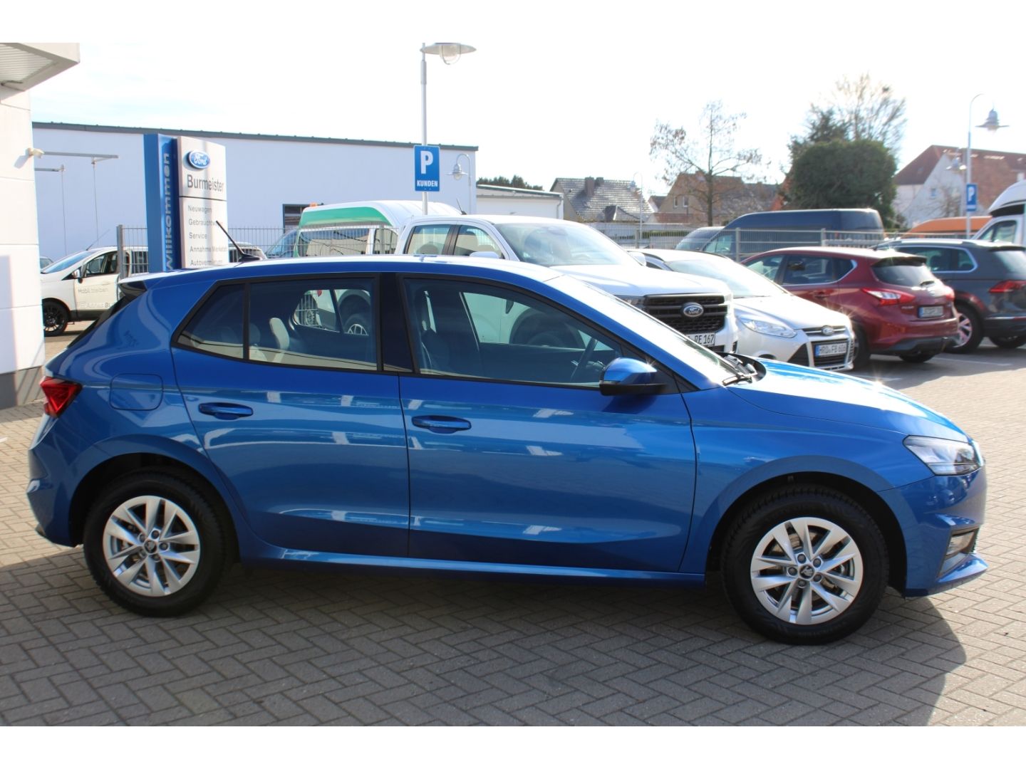 Fahrzeugabbildung SKODA Fabia Selection Drive Plus 1,0 TSI LED Full Link