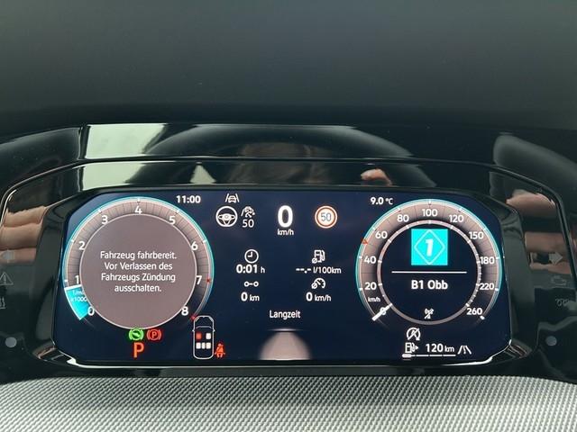 Volkswagen Golf Variant VIII R-Line 2.0TSI 4Motion AHK Blac