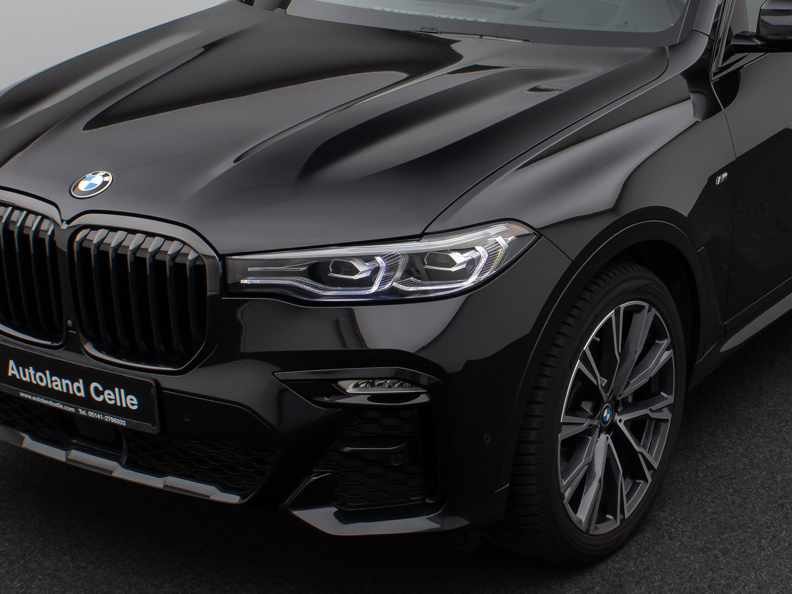 Fahrzeugabbildung BMW X7 xD40d M Sport 360°HUD DAB H/K SoftCl DisplKey