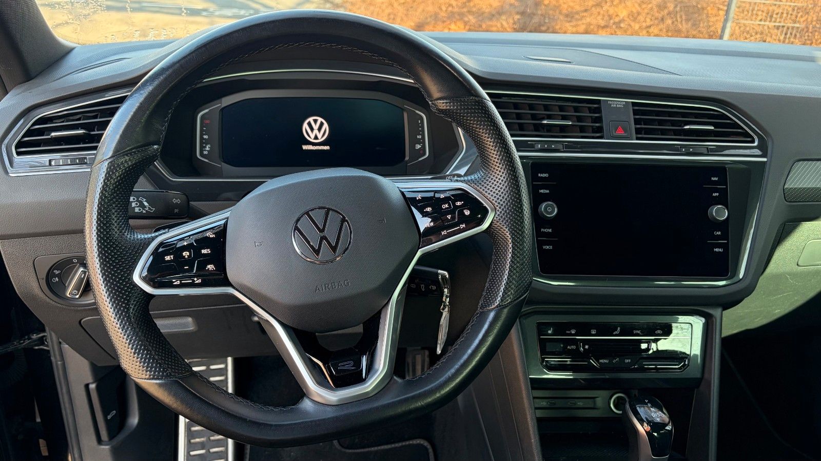 Fahrzeugabbildung Volkswagen Tiguan R-Line 4Motion