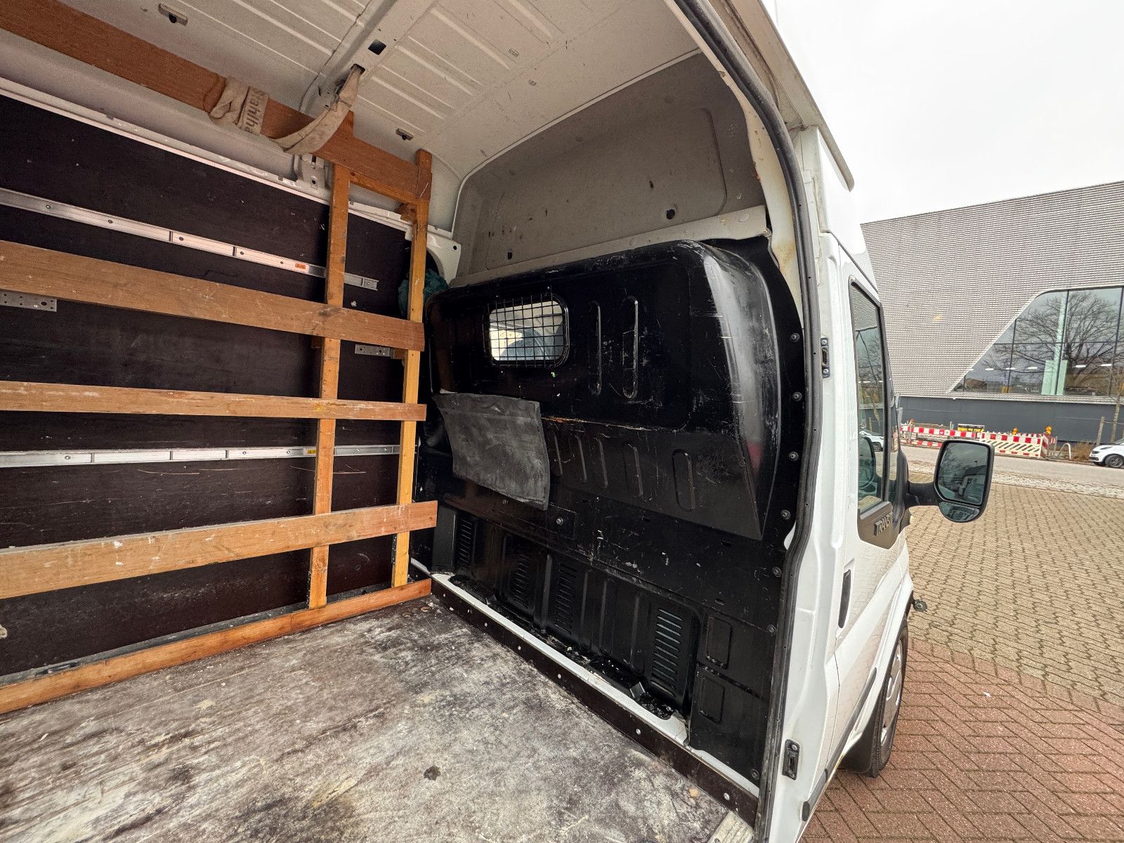 Fahrzeugabbildung Ford Transit Kasten FT 350 HOCH & LANG KLIMA H.REGALE