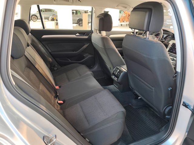 Passat Variant 2.0 TDI DSG *Standh.*AHK*DAB*APP*