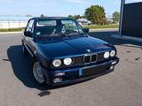 BMW E30 318i Cabrio | Mauritiusblau | M-Technik  - BMW 318: 318i E30
