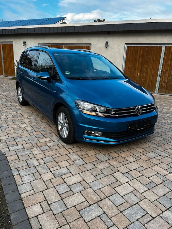 Image of Volkswagen Touran