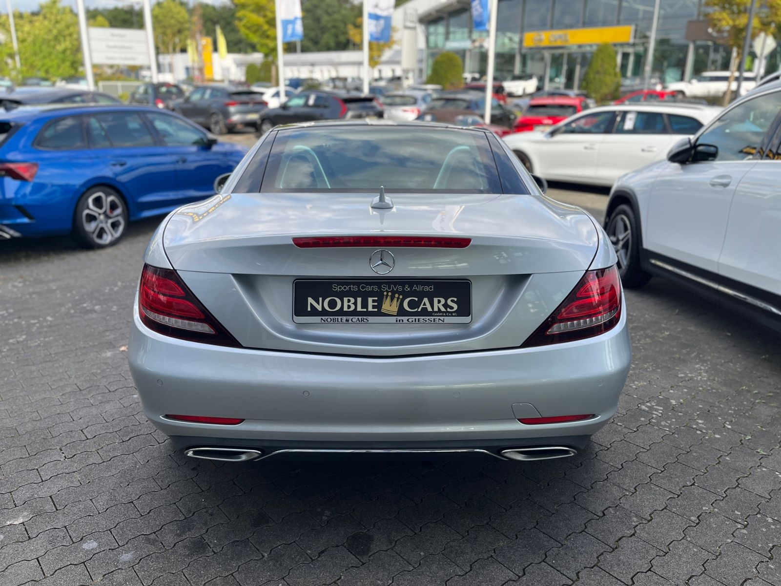 Fahrzeugabbildung Mercedes-Benz SLC 300 Roadster PANO NAVI ALU