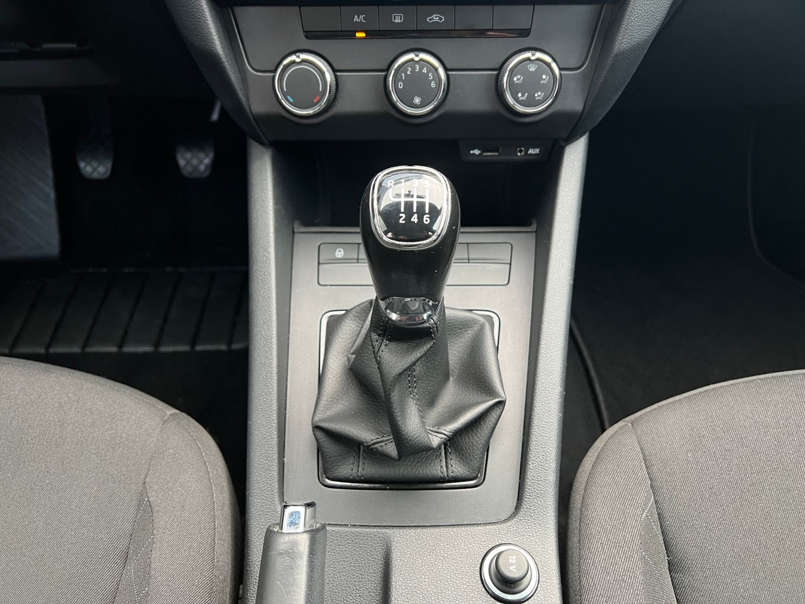 Fahrzeugabbildung SKODA Octavia III Combi Active 1.4 TSI