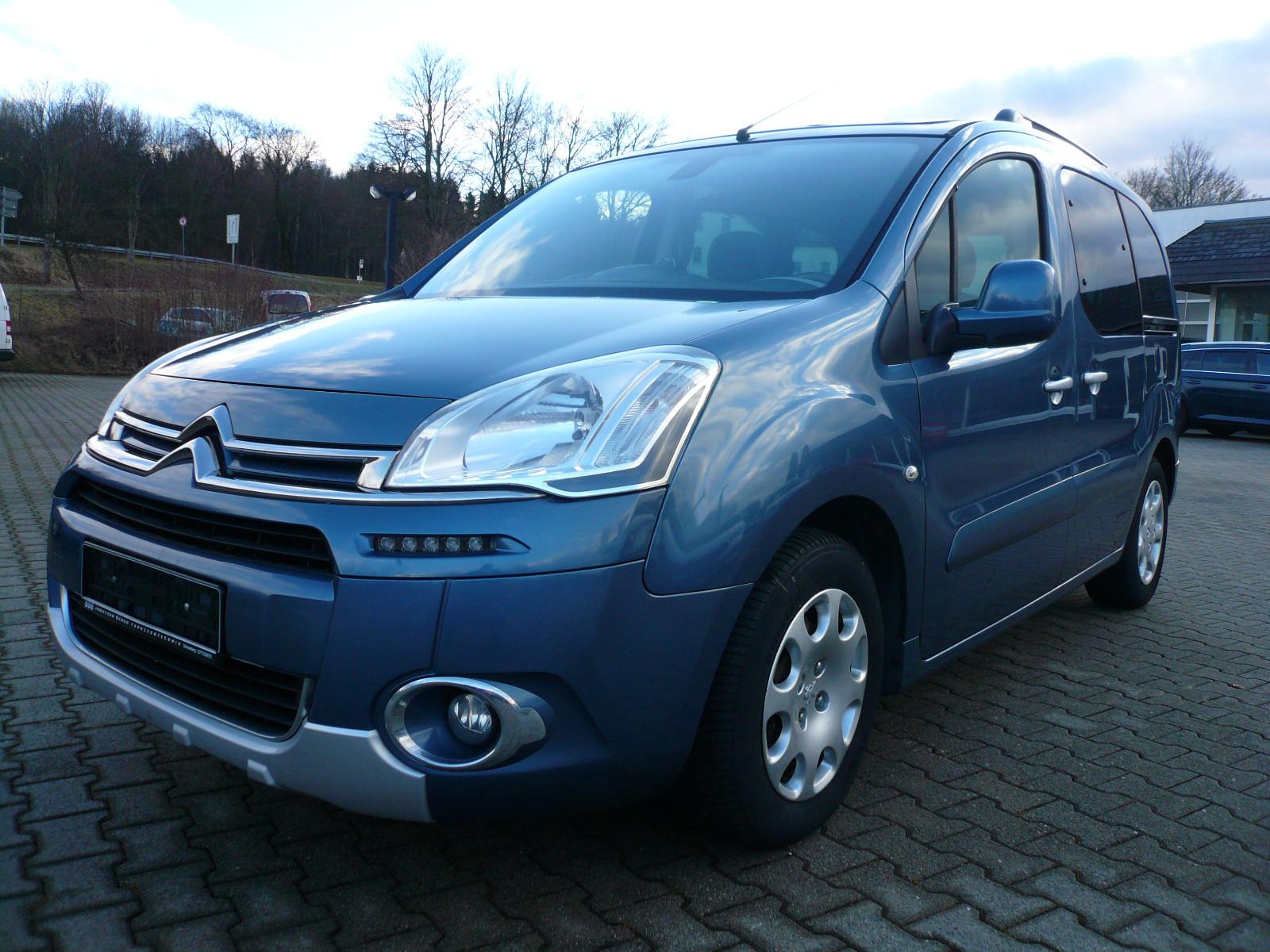 Citroën Berlingo Kombi Selection-Panorama-Sitzhzg.-TÜV