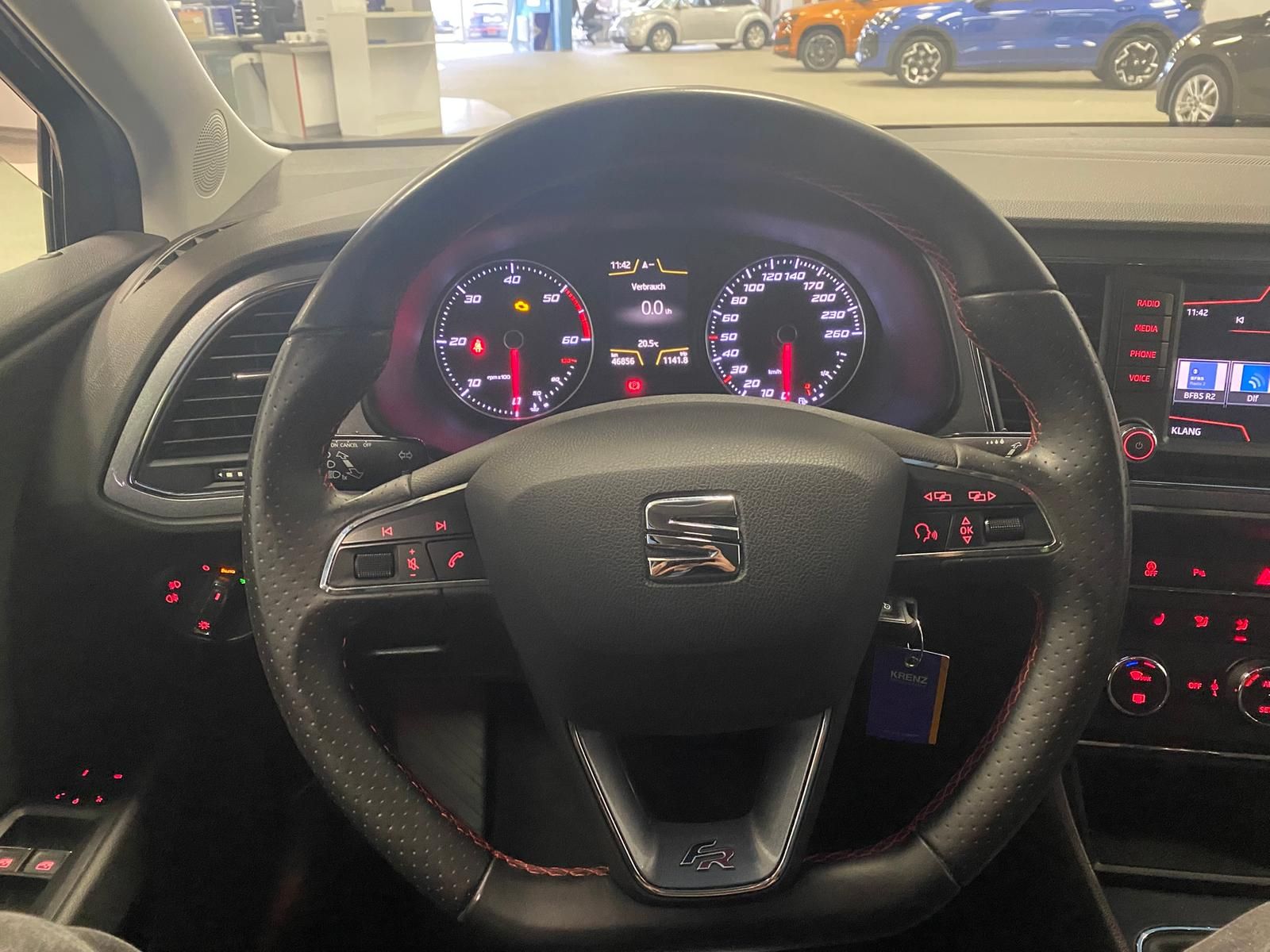 Fahrzeugabbildung SEAT Leon FR 2.0 TDI 184PS+APP+19"+NAVI+SHZ+LED+PDC++