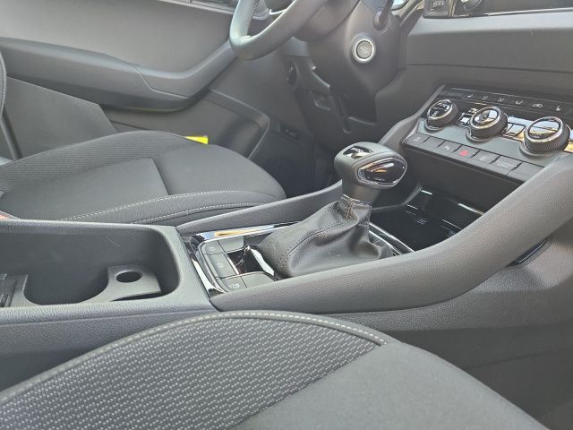 Fahrzeugabbildung SKODA Karoq Selection TS110/1.5A7F